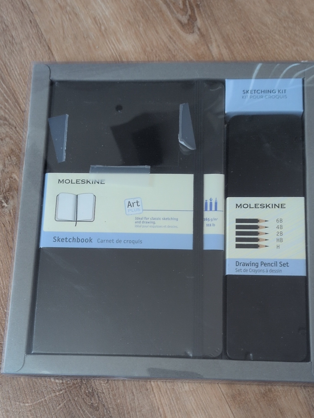 BNIB Moleskine Art Collection Sketching Kit